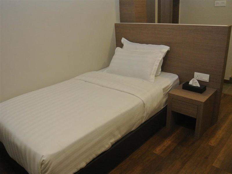 קואנטאן Riverside Boutique Hotel מראה חיצוני תמונה