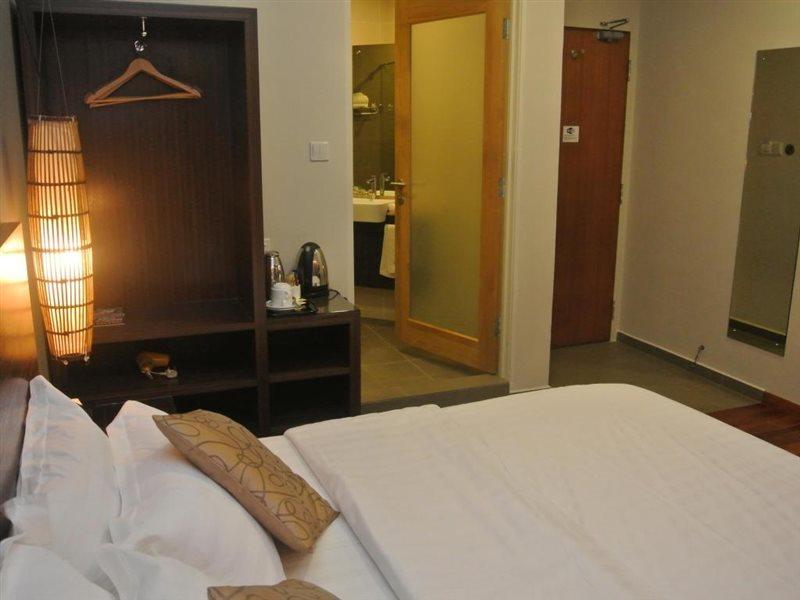 קואנטאן Riverside Boutique Hotel מראה חיצוני תמונה