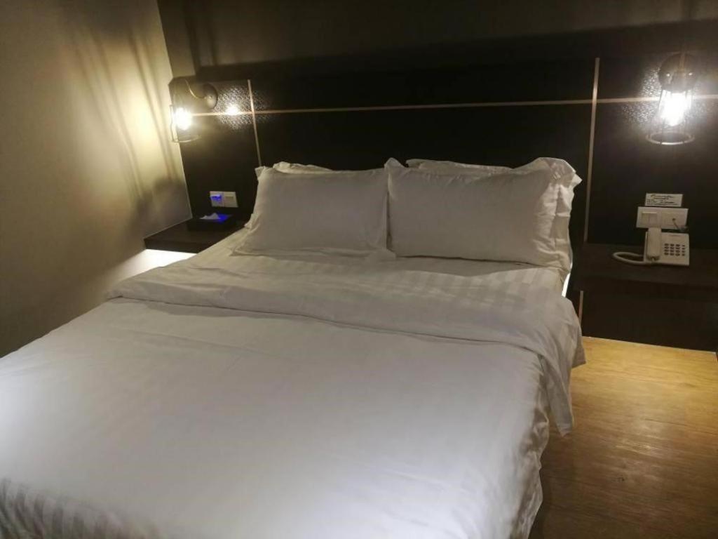 קואנטאן Riverside Boutique Hotel מראה חיצוני תמונה