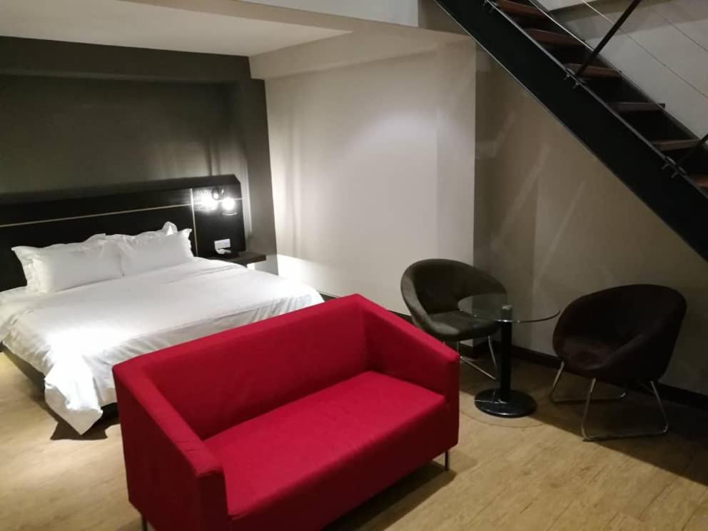 קואנטאן Riverside Boutique Hotel מראה חיצוני תמונה